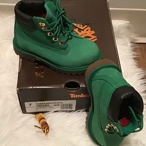 Limited release green timberland waterproof
